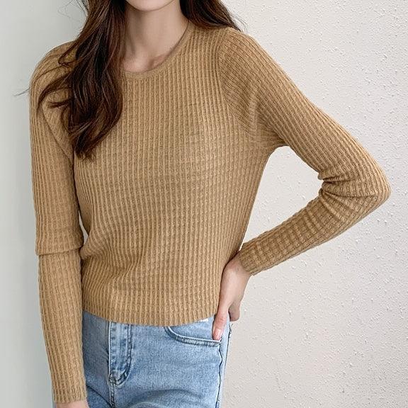 Women's Crewneck Solid Long Sleeve Weave Pattern Sweater - Maple