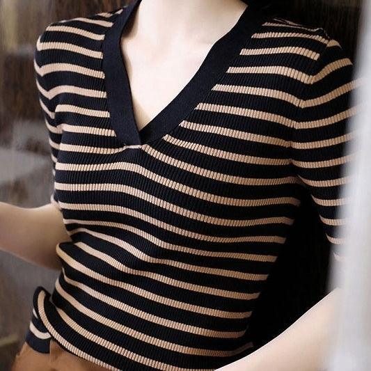 Women's V-Neck Striped Short Sleeve Knitted Sweater - Maple